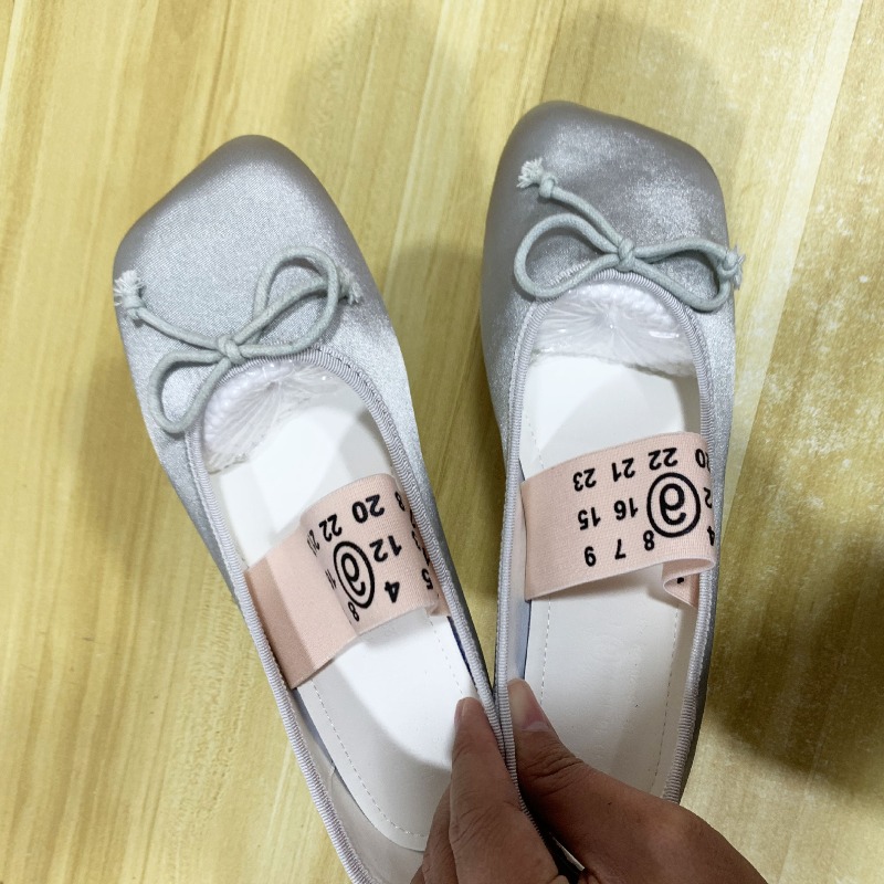Women'S Fashion Shoes - 新しい女性のメリージェーンシューズ絶妙なラウンドヘッドローヒール女性のためのファッション浅いフラットシューズデザイナーシューズザパトスデムジェ