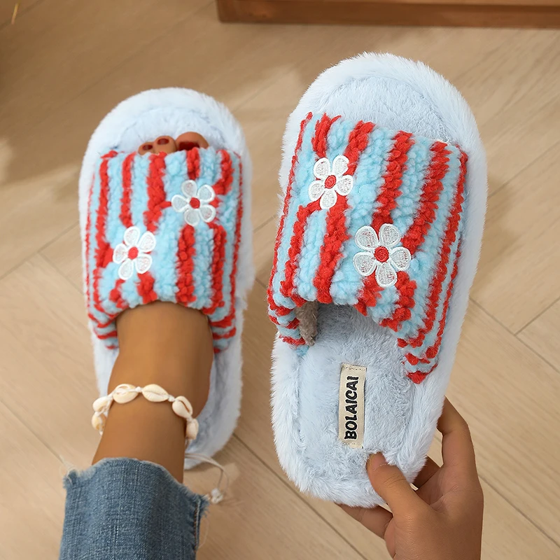 花柄刺繍ストライププラッシュスリッパ レディース ファッショ - Women'S Fashion Korea のレビューと価格