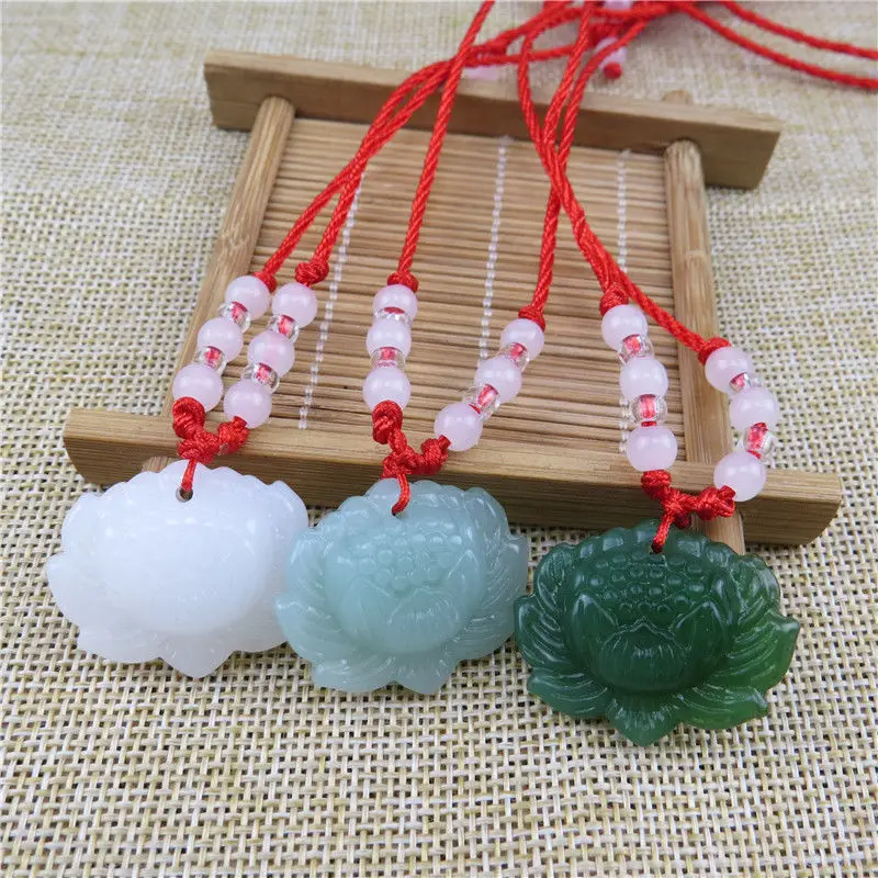 天然の緑色の翡翠で作られた蓮の花のペンダントビーズネックレス - Women'S Fashion Jewellery のレビューと価格