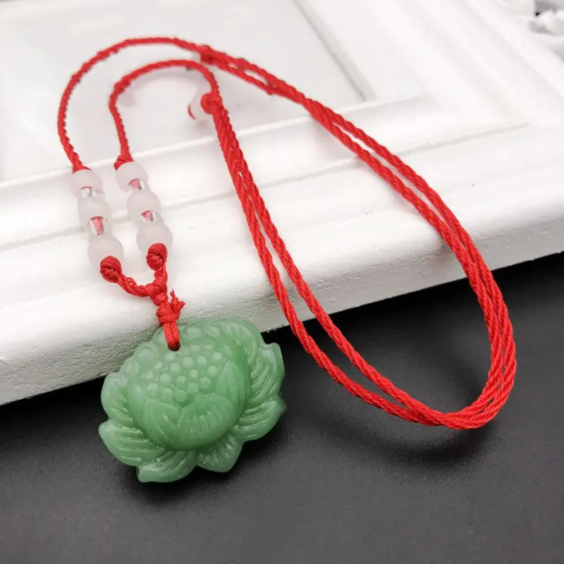 天然の緑色の翡翠で作られた蓮の花のペンダントビーズネックレス - Women'S Fashion Jewellery のレビューと価格